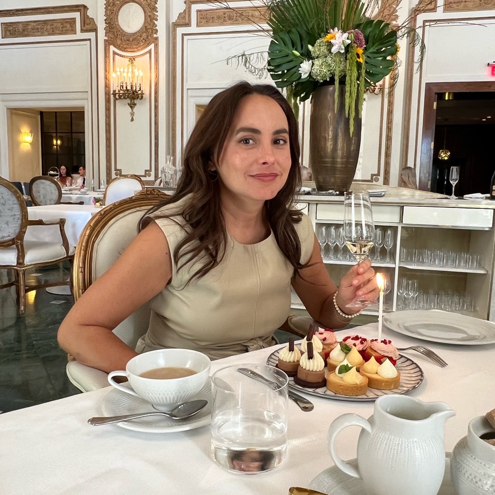 Meet your Posher, Jacy